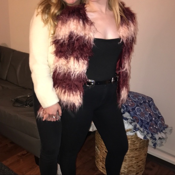 Furry colored jacket - Picture 3 of 3